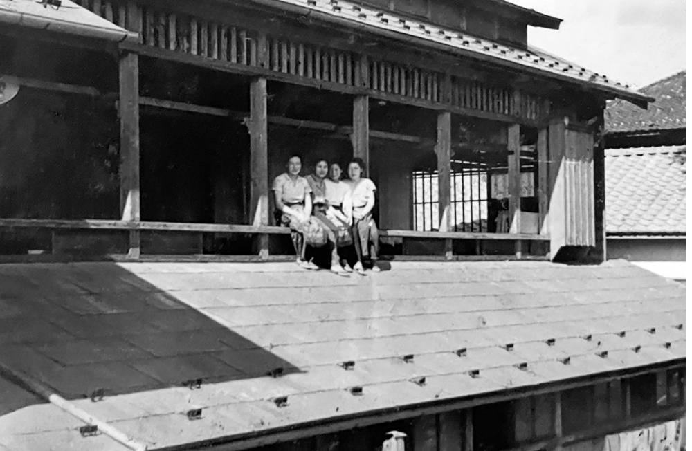 昭和30年代工場2階乾燥場休憩中の一コマ